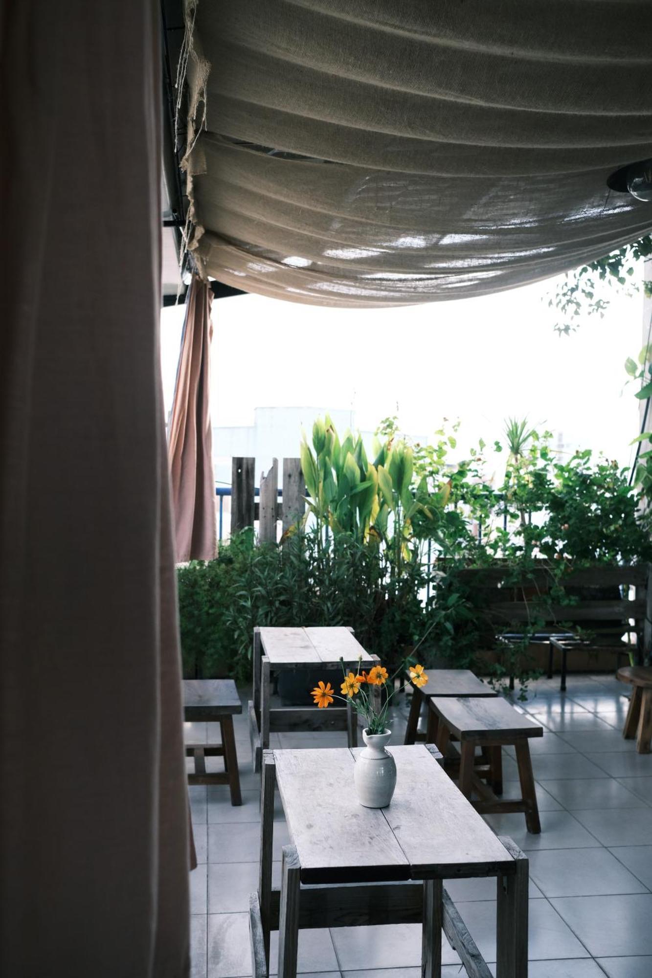 La Maison Des Delices Danang Exterior photo